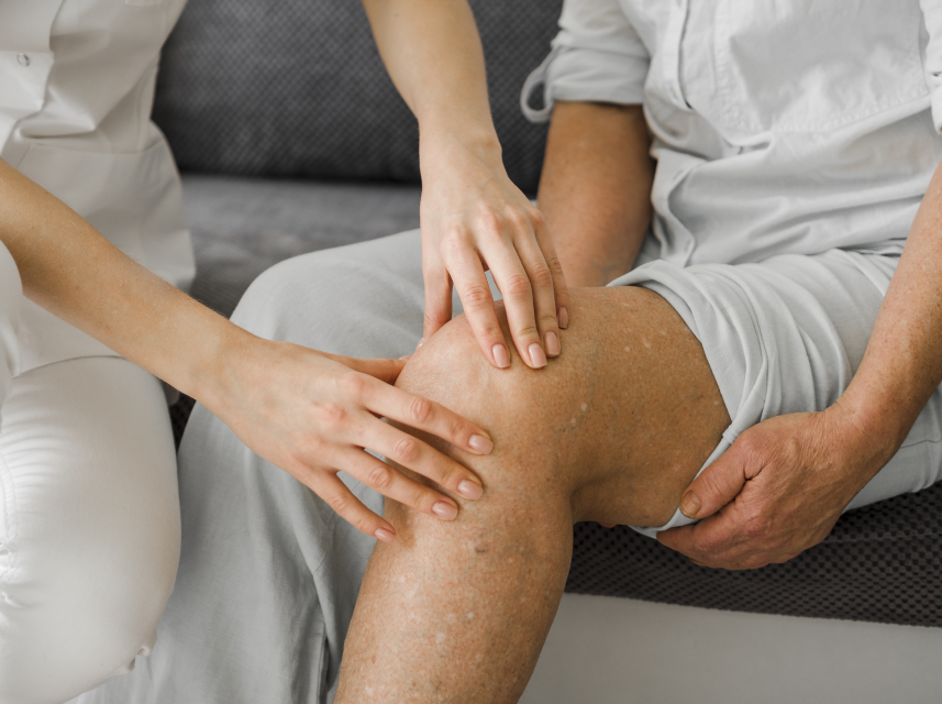 Какой врач лечит суставы: от первых болей до комплексной терапии — к кому обращаться?